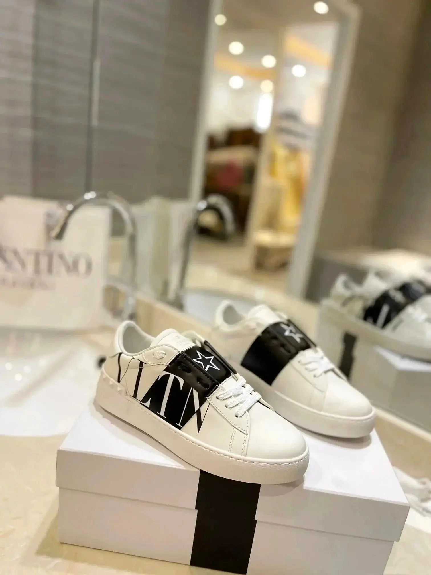 Valentino Shoes photo 5