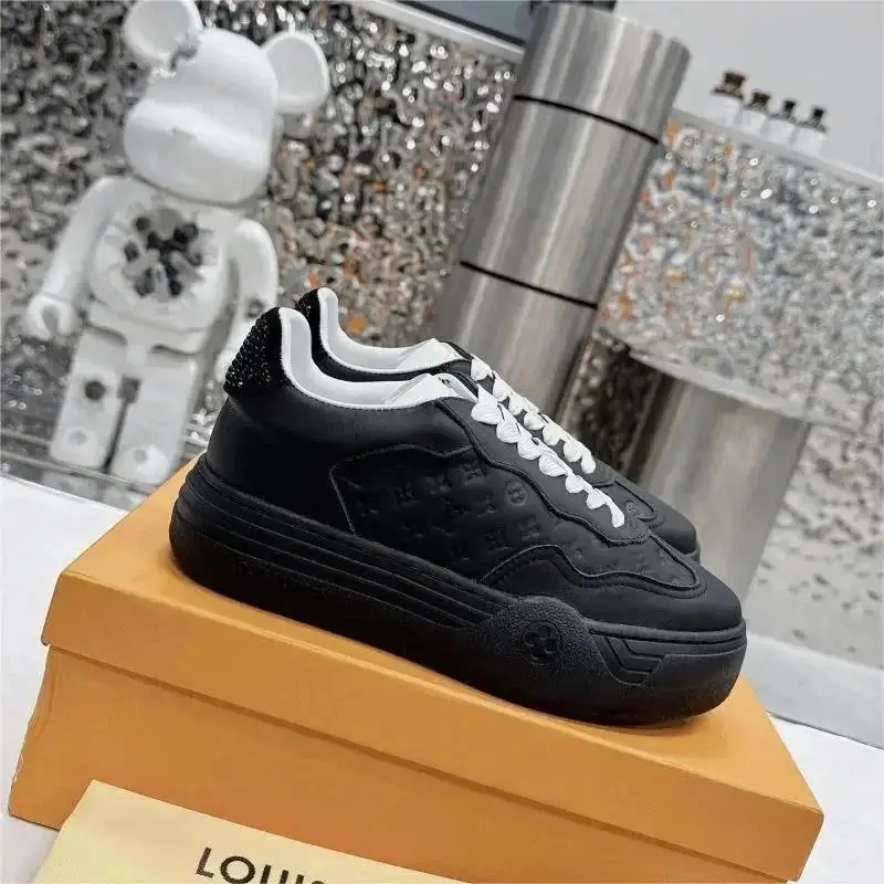 Groovy platform sneaker photo 1