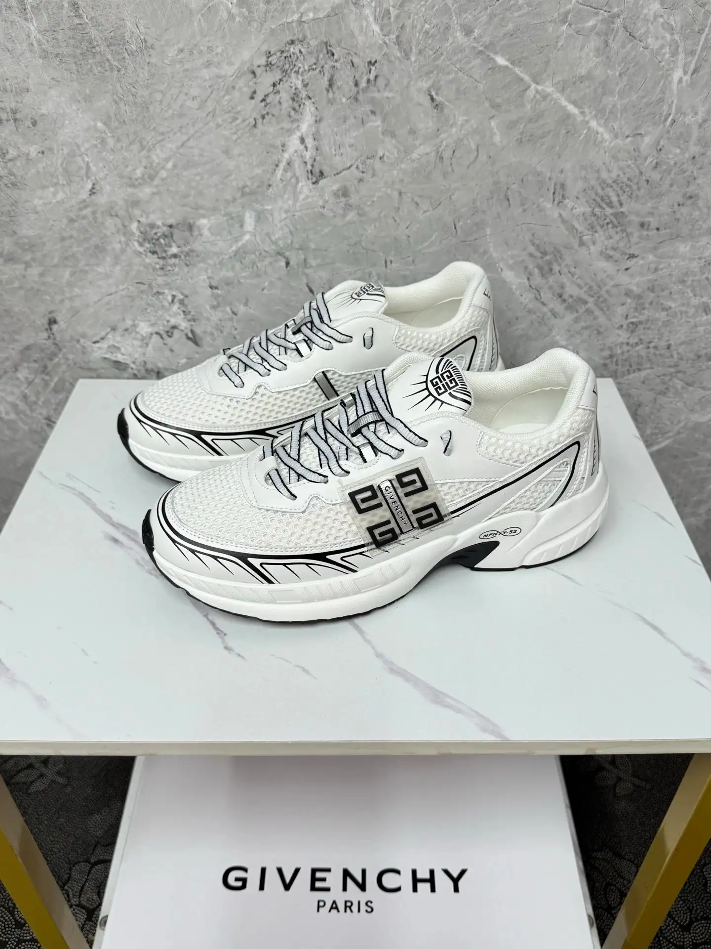 Givenchy Chunky Sneakers [40 styles] photo 3