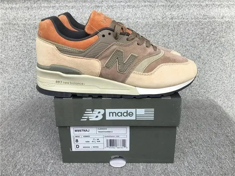 New Balance Chunky Sneakers [30 styles] photo 3